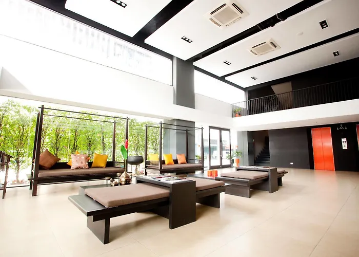 Miramar Hotel 4*